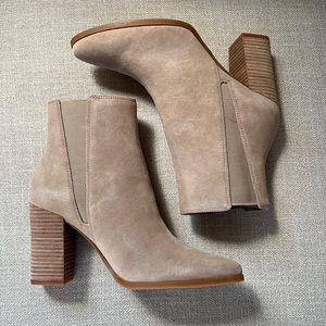 Nine West booty heels